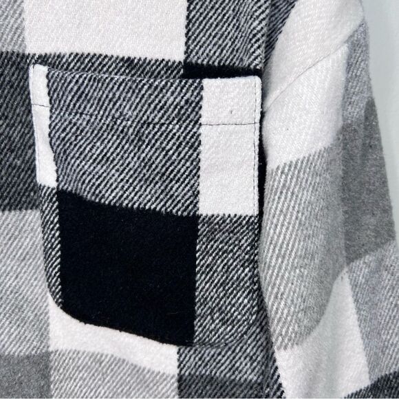 Black & White Buffalo Plaid Shacket Size S - Picture 6 of 16